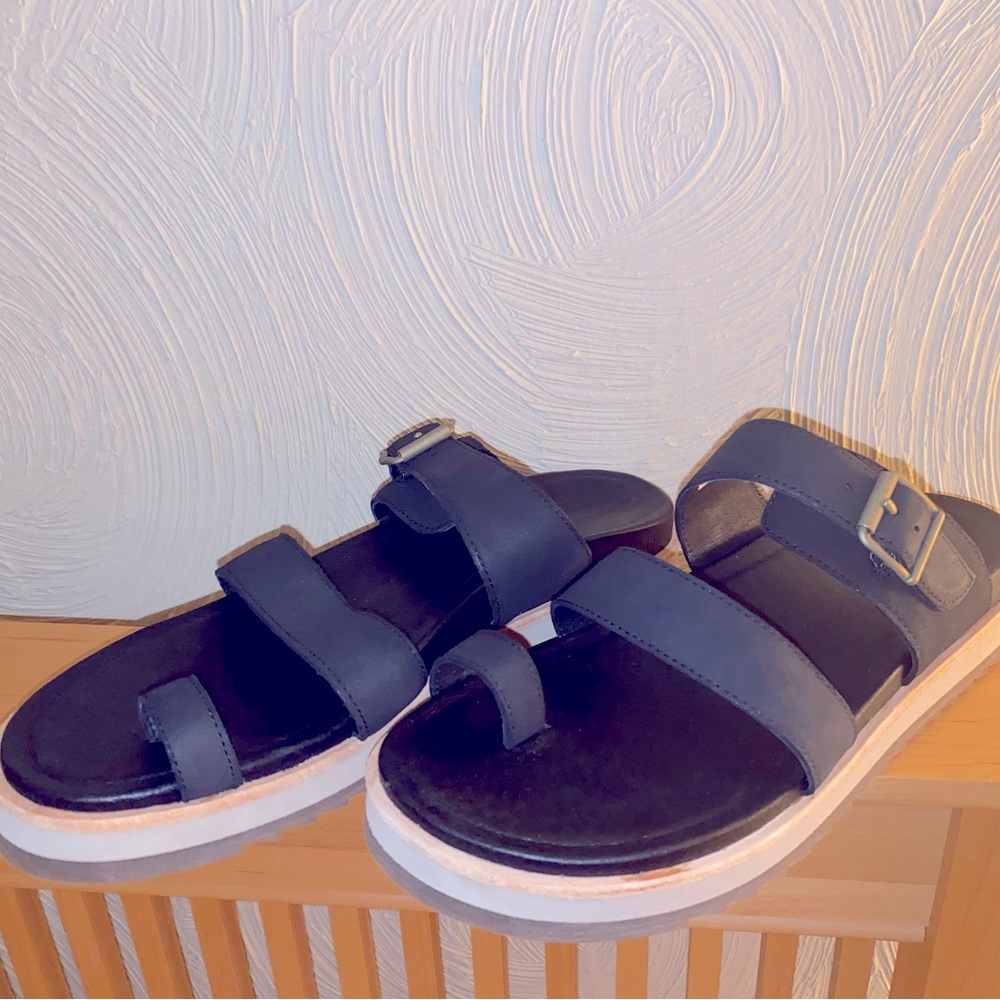 Brand new Merrell Sandals
